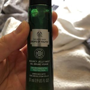 The body shop: drops of youth, bouncy belly mist